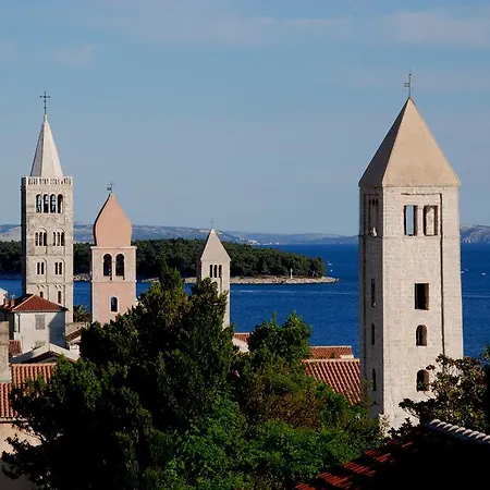 Arbanas Appartamento Rab Town